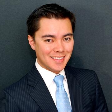 A headshot of Xay Khamsyvoravong